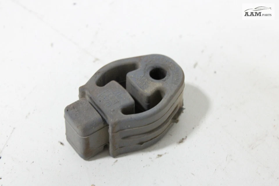 Ford Transit Connect 2014-2023 sistema de escape silenciador tubo aislador suspensión OEM Foto 3 de 4