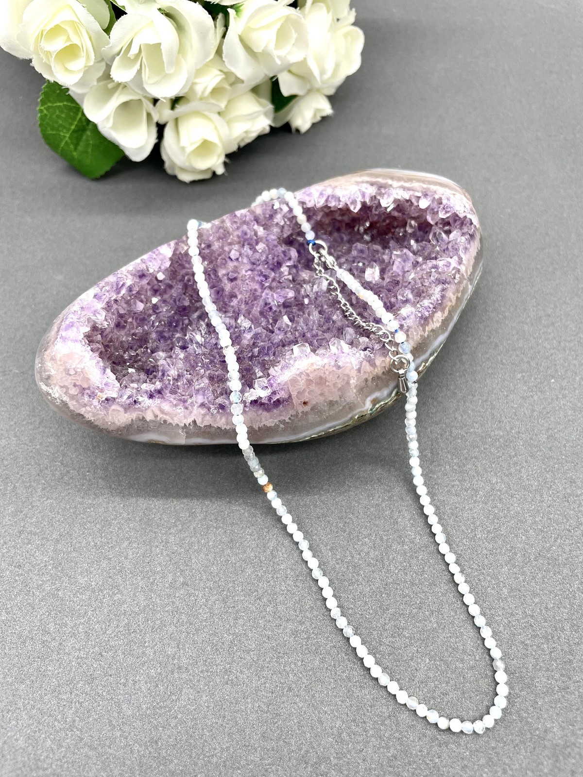 Collier en pierre aigue marine D3mm et metal argente de qualite artisanale