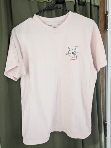 Uniqlo, UNIQLO PEACE FOR ALL Haruka Ayase Pink Graphic T-Shirt Unisex Size M.