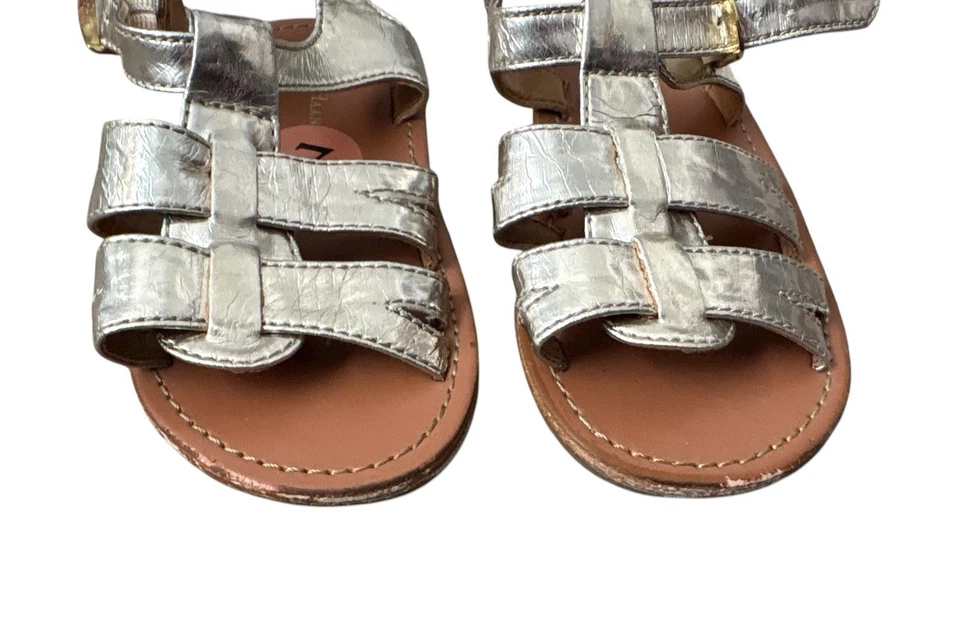 COLE HAAN 学步女孩 7 码金色 Lil Cala 踝带平底凉鞋 — 第 4/4 张图片