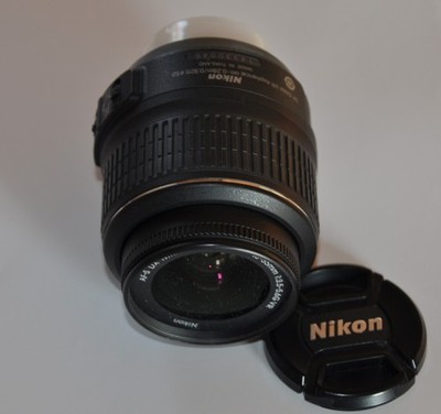 Nikon AF-S DX SWM Nikkor ED 18-55mm 3.5-5.6 G 