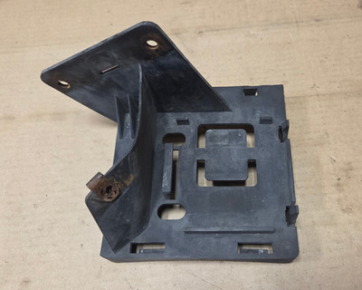 2007-2014 Cadillac Escalade Emission Control System Bracket, 15850348
