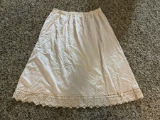Vintage Olga Secret Hug Slip XL Beige EUC
