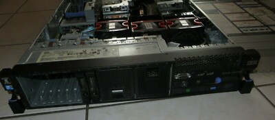 läuft... Server IBM System x3650 M3, Typ 7945 mit CPU 2,4 ghz und Ram 