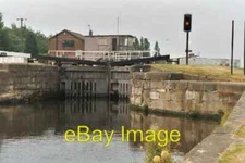 Photo 6x4 Fishpond Lock No 3, Aire and Calder Canal, Leeds Rothwell/SE34 c2001
