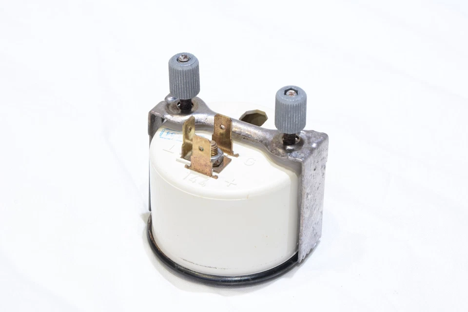 Porsche 944 Oil Pressure Gauge 52mm YELLOW DIAL # 94464111700 9.84 - Image 4 of 4