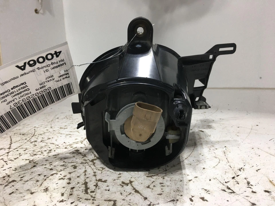 05 06 07 Toyota TOYOTA AVALON Front Lamp Right Light - Image 3 of 3