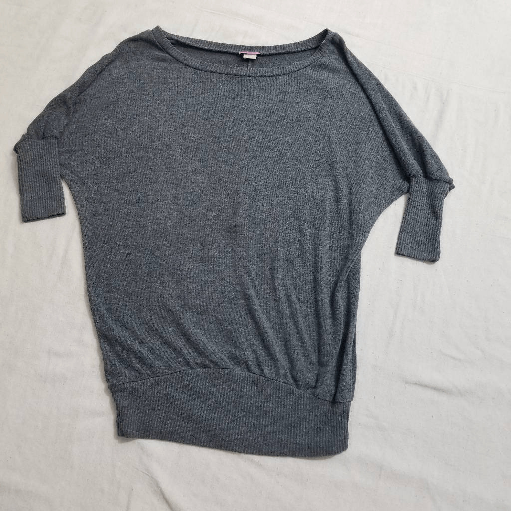 Tres Bien gray tunic sweater shirt sz M 1272 - image 1
