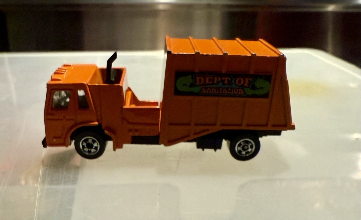 Vintage 1982 Hot Wheels Trash Truck Orange Dept. of Sanitation