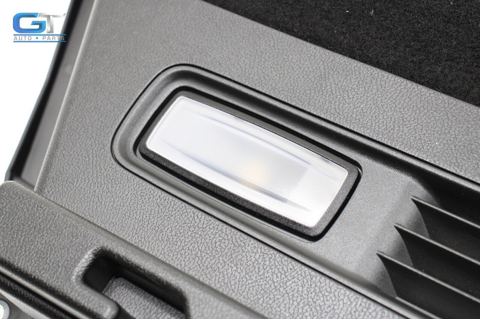 2017 - 2020 MASERATI LEVANTE TRUNK LEFT SIDE QUARTER TRIM COVER PANEL OEM