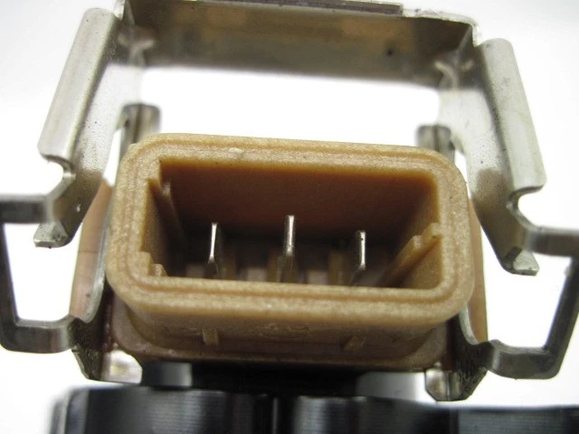 BOBINA DE ENCENDIDO BMW 320i 850i M5 X5 Z3 Z8 1995 95 96 - 03 1748017 758171 Foto 3 de 4