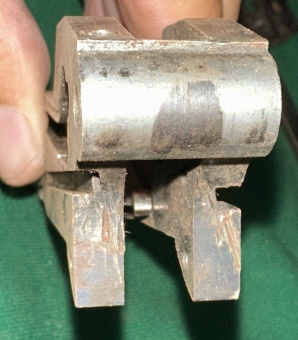 ORIGINAL 16 Ga. WINCHESTER MODEL 1897 SHOTGUN CARRIER ASSEMBLY 97 gun parts