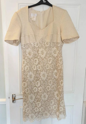 Vintage Escada Couture Bleistiftkleid Gr. 42 bestickt Blumen Spitze gold beige