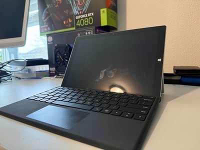 Microsoft Surface Pro 3 256GB, Intel Core i5, 8GB RAM Wi-Fi, 12 inch - Silver