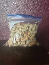 Gran Lote de 100 Corchos - Varios Tamaños, Colores, Fabricantes