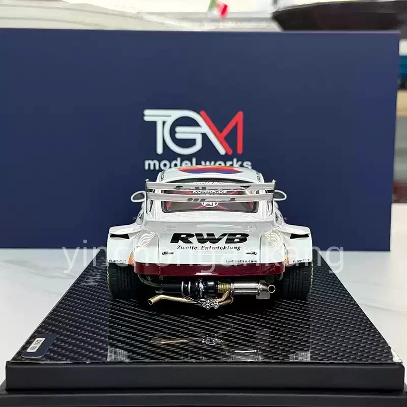 TGM 1:18 Porsche RWB 964 #89 Apple Livery Resin Model - Image 4 of 4