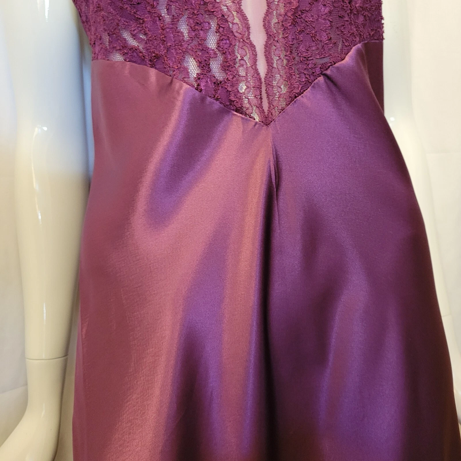 UNDERCOVER Abito Victoria's Secret viola medio vintage etichetta oro slip dress senza maniche raso