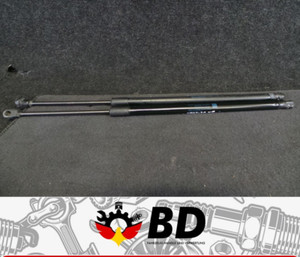 X202-30 * Mercedes W204 Gasfeder Dämpfer Motorhaube A2048800029  2xStück