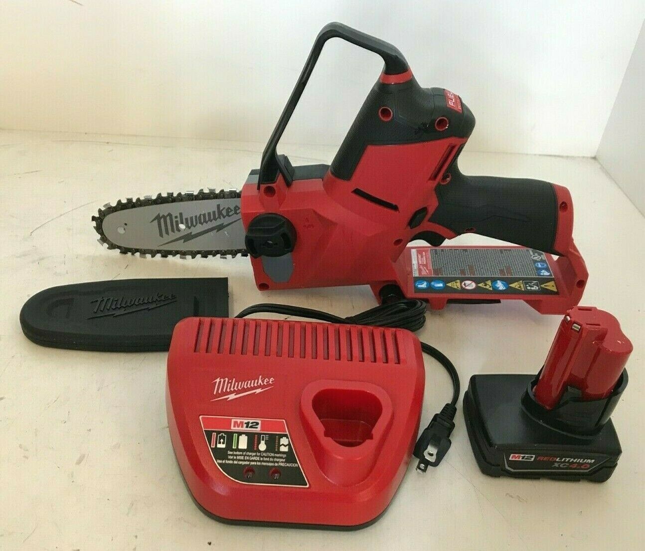Milwaukee 2527-21 M12 Fuel Hatchet 6\