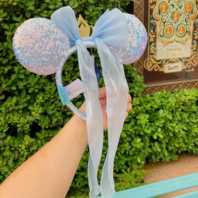 Hong Kong Disneyland Exclusive World Of Frozen Elsa & Anna  display picture 1