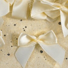 Beautiful Ivory Satin Bow Craft Gift Wedding Card Embellishment Sewing DIY Pack