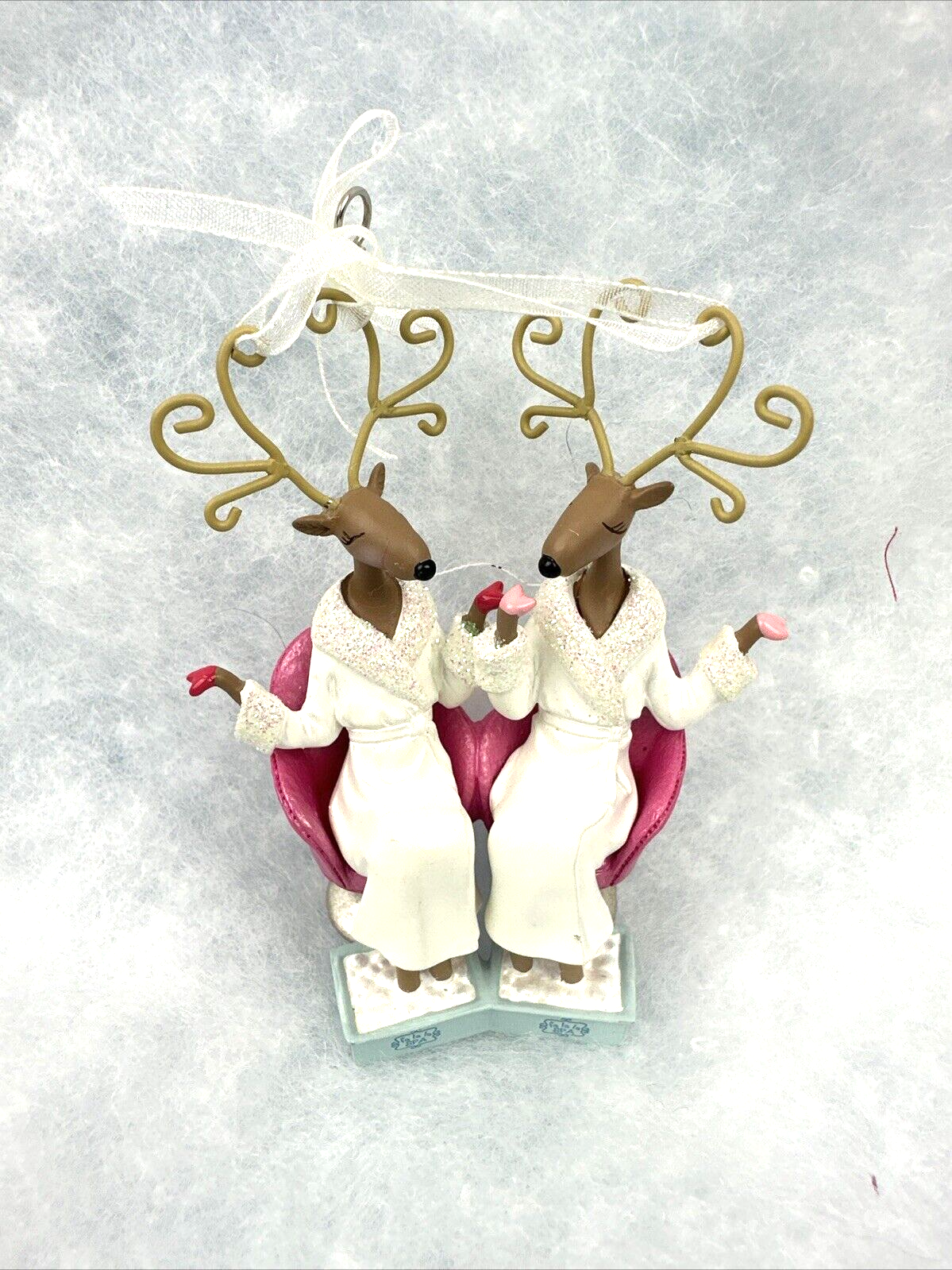 2009 Hallmark Spa-lendid Friends Pampered Reindeer Keepsake Ornament