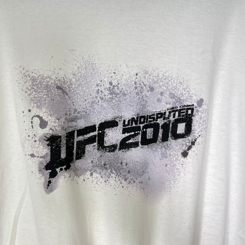 UFC Undisputed 2010 T Shirt Size Large Video Game Tee White Graphic Rare Promo - Picture 5 of 11