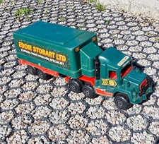 PLASTO BAMBOLA EDDIE STODDART TRUCK, KERRY JANE 18.5. 4.5CM TRUCK