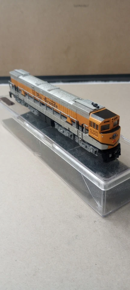 N Scale Con For U50 Custom Painted Diesel Locomotive - Image 2 of 4