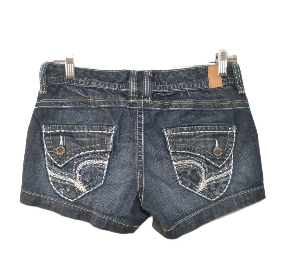 Pantalones cortos de mezclilla Maurices para mujer talla 5/6 bolsillos con botones azul elástico bigotes Foto 2 de 4
