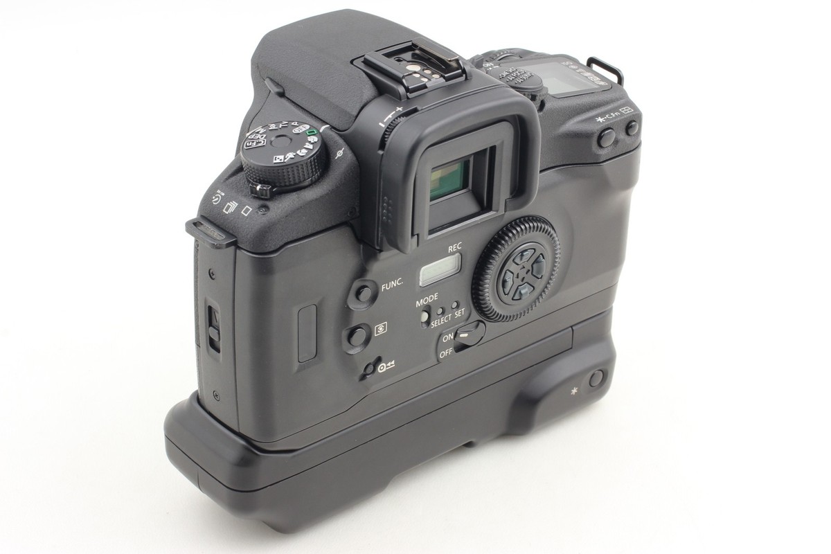 【本日限定価格】 EOS 7s + 50/1.8 STM + BP-300 Amazon.com: Canon EOS 7D Mark II Digital SLR Camera with 18