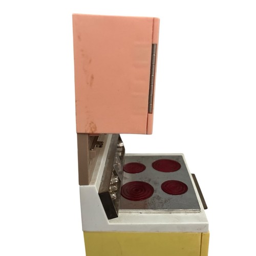1960's Vintage Barbie Dream Kitchen Stove & Oven by Deluxe Reading for Barbie - Imagen 10 de 21