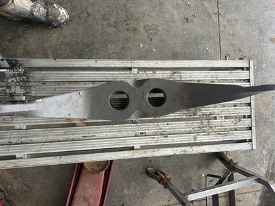 Peterbilt 05-15046M002 Engine Support Bracket   Front