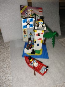 LEGO Pirates: Sabre Island (6265) Comes With Instructions And Original FrontBox 