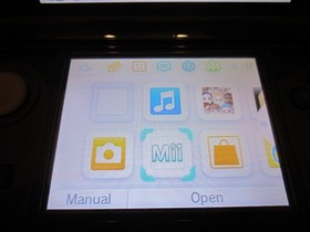 NINTENDO 3DS BLACK GAME CONSOLE MADAGASCAR 2 MARVEL SUPERHERO SQUAD + EXTRAS!