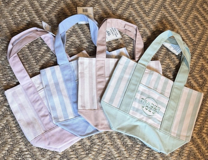 Trader Joe’s New Release ‘26Summer Striped Mini Canvas Tote Bag FULL SET