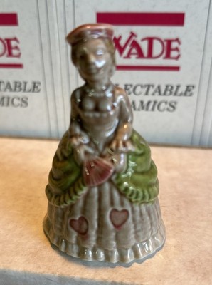 WADE NURSERY FAVOURITES LARGE ''QUEEN OF HEARTS'' FIGURINE (EXCELLENT CONDITION)