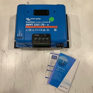 Victron Energy SmartSolar MPPT Solar Charge Controller 250V 70A Open Box