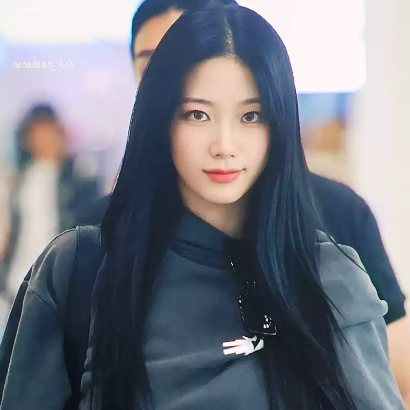 LE SSERAFIM SAKURA CHAEWON YUNJIN KAZUHA EUNCHAE CRAZY FANMADE ZIP