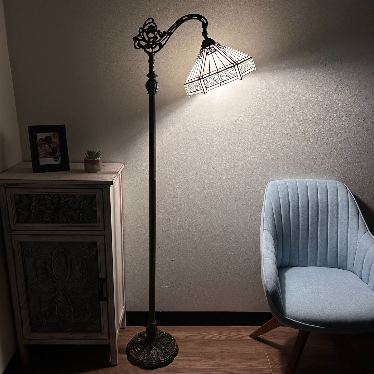 Tiffany Style Floor Lamp White Stained Glass Hexagon