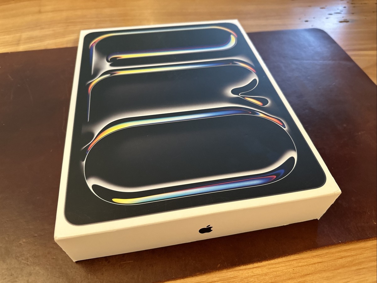 New Apple iPad Pro 11in M4 256GB - Wi-Fi Cellular UNLOCKED
