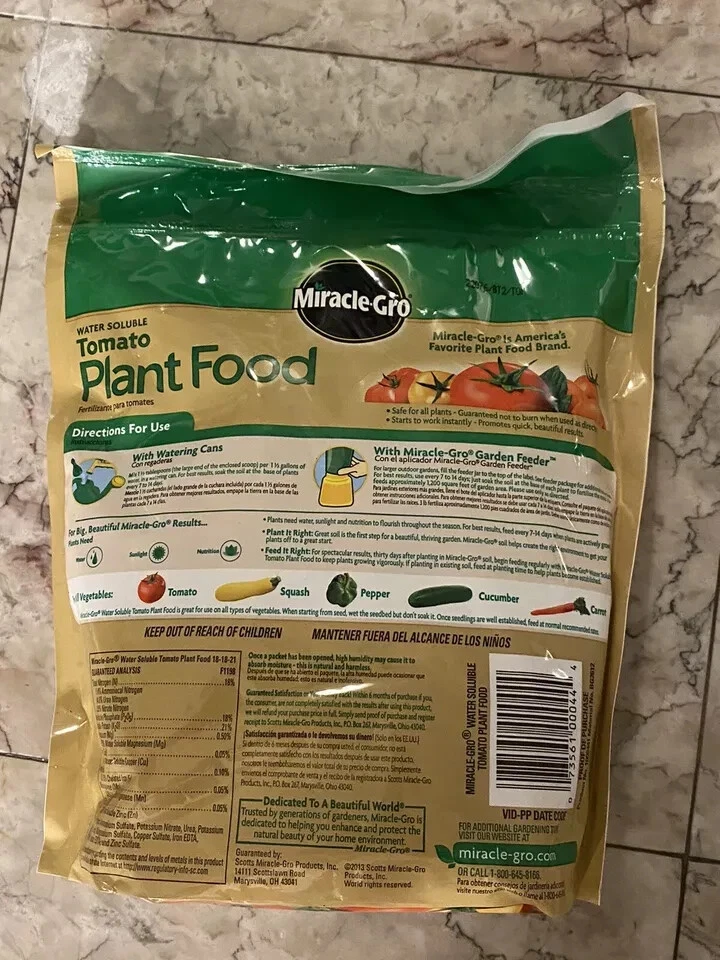 Miracle-Gro 1000441 3 lb saco de fertilizante de alimentos vegetais de tomate solúvel em água - Imagem 3 de 4