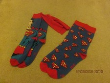 MEN'S SUPERMAN SOCKS 2 PAIRS NEW SIZE 10-13 SEE PICS ONE PAIR HAS CAPE ATTACHED