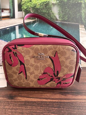 COACH CZ769 Jamie Camera Bag In Signature Canvas & Leather Bow