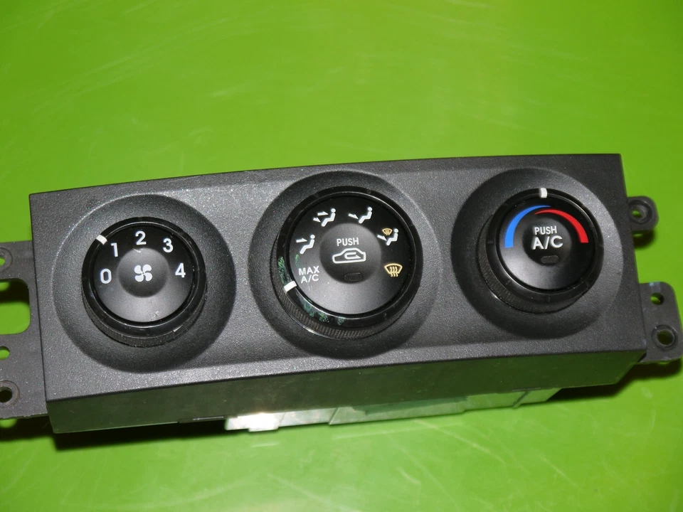 2005 05 Kia Sorento ac heater temperature climate control OEM - Image 2 of 4