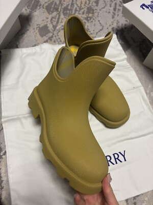 Burberry Ray Rain Boots in Manilla 41 New with Box Mens Marsh