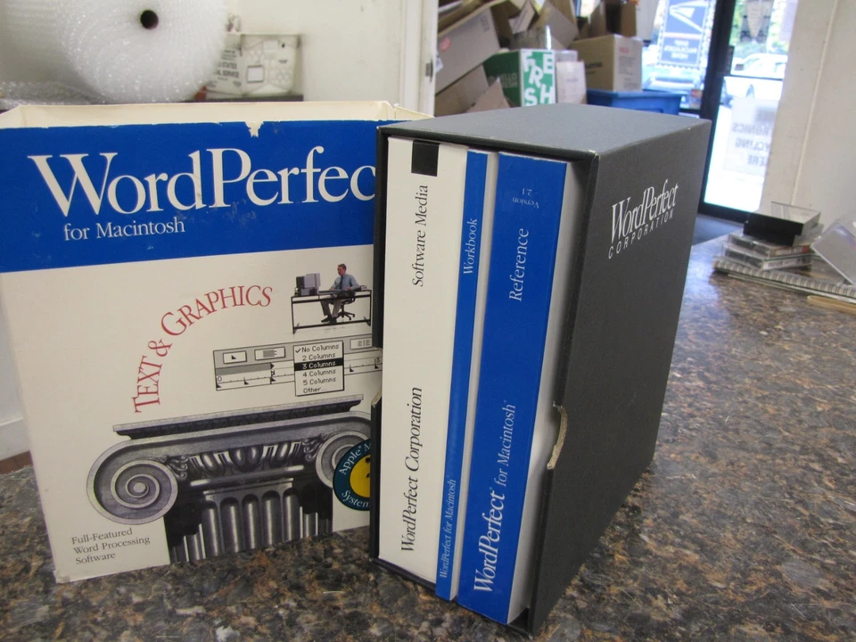 Word Perfect Full-Featured Word Processing Software For MAC 3.5" Disks V2.1 -CIB - Image 2 of 4