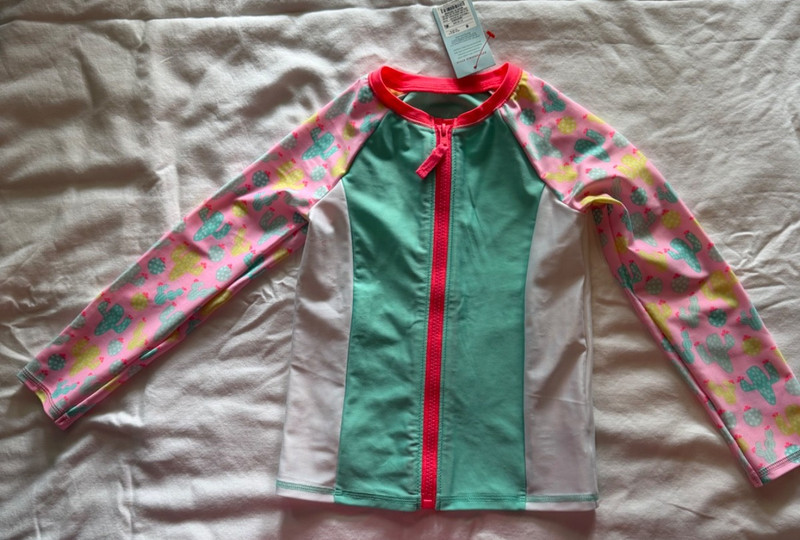 Cat &Jack Rash guard Long Sleeve Top multicolored size 6
