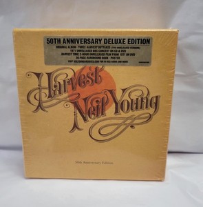 NEIL YOUNG「HARVEST-50th anniversary box」 Harvest 50th Anniversary Edition Deluxe CD Box Set | Neil Young EU