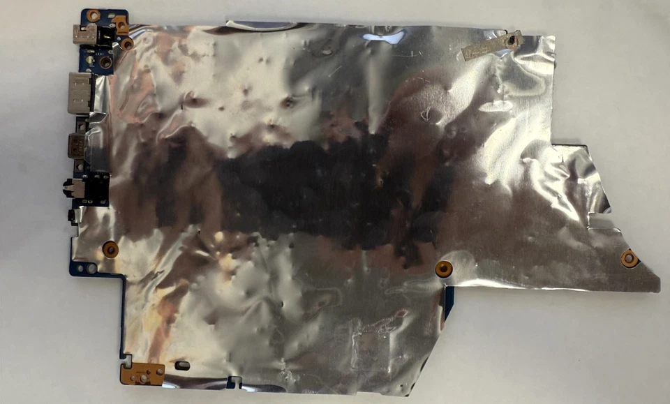 Lenovo IdeaPad 14ARE05 AMD Ryzen 5 4500U 2.38Ghz 16Gb Motherboard (5B20S44391) - Image 3 of 3